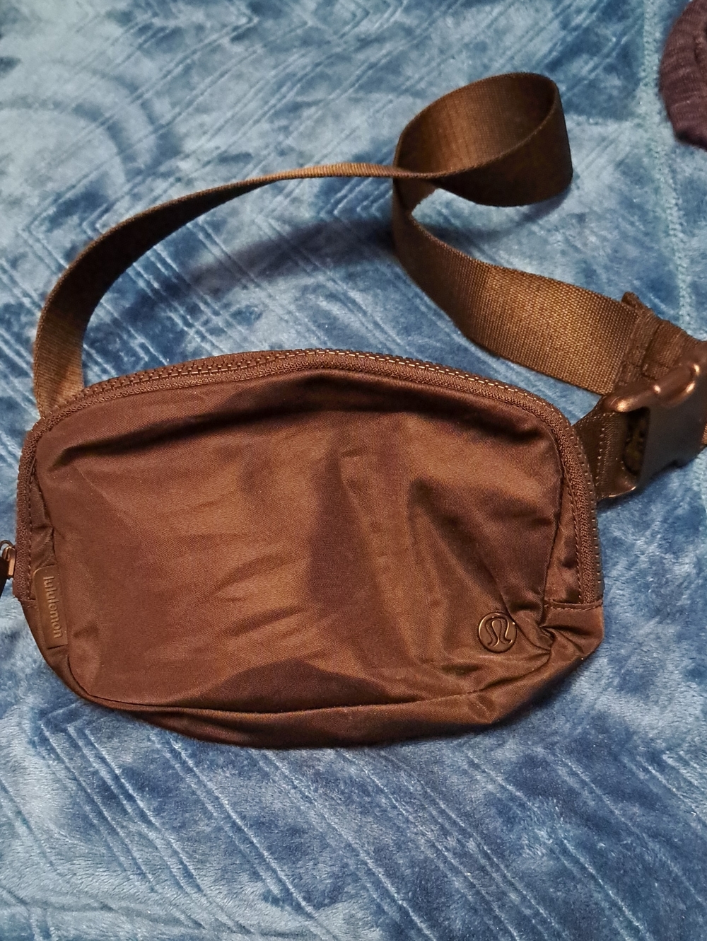 Lululemon Black Everywhere Belt Bag